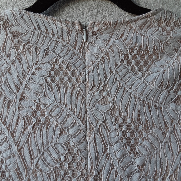 -- X -- Forever 21 Deep V Lace Up Dress - Picture 5 of 8